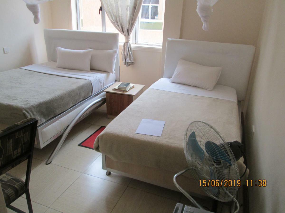 Zomba Bluegum Avenue Lodge מראה חיצוני תמונה